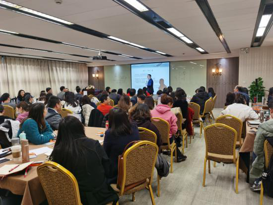 7月28日《做最有價值的中層》_房老師 (2).png 7月28日《做最有價值的中層》_房老師 (2).png