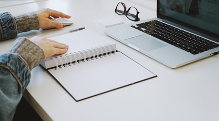 企業(yè)內(nèi)訓(xùn)與外部銷售職業(yè)培訓(xùn)課程優(yōu)劣對比.png 企業(yè)內(nèi)訓(xùn)與外部銷售職業(yè)培訓(xùn)課程優(yōu)劣對比.png